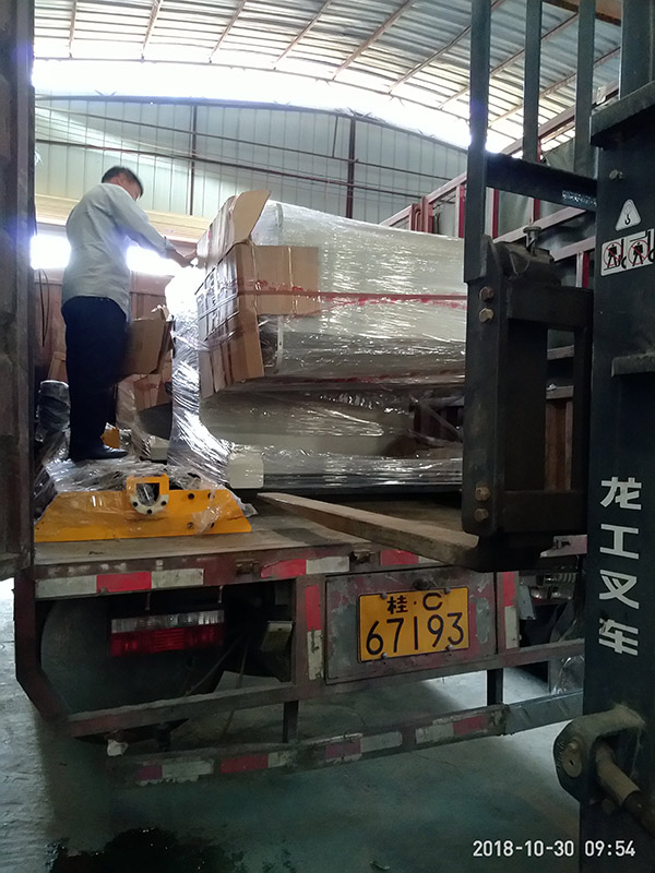 Two sets wire saw machine are sent to Guizhou Province